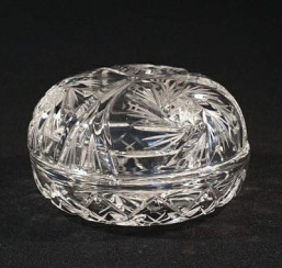 Broušené sklo -dóza  výška 10,2 cm - Broušené sklo - Ostatní brus