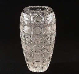 broušené sklo -váza 20,5 cm - Broušené sklo - Bohatý brus