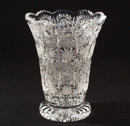 broušené sklo -váza 16 cm - Broušené sklo - Bohatý brus